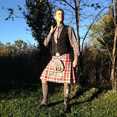 Click image for larger version. 

Name:	Kilt Outfit 3.jpg 
Views:	13 
Size:	201.3 KB 
ID:	23593